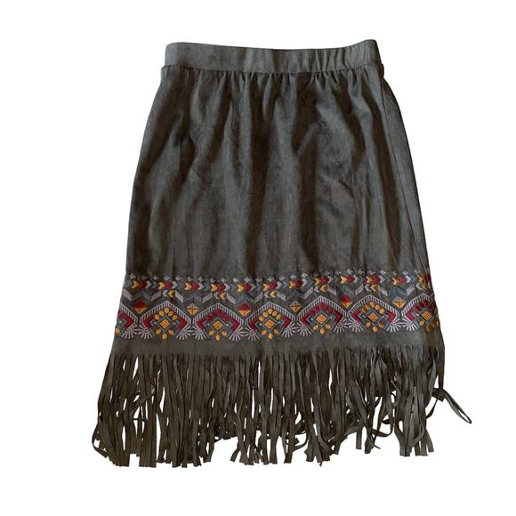 Umgee Olive High Waist Embroidered Fringe Faux Suede Skirt Size Small New - Picture 3 of 8